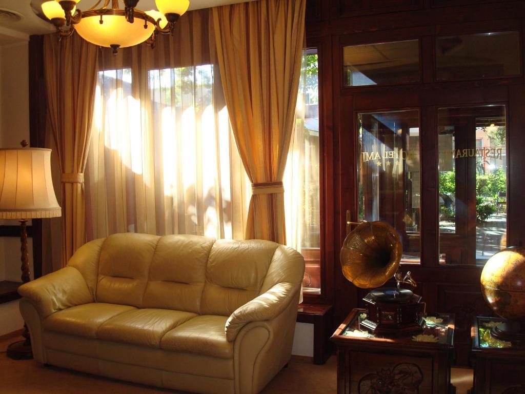 Hotel Ami Băile Felix المظهر الخارجي الصورة